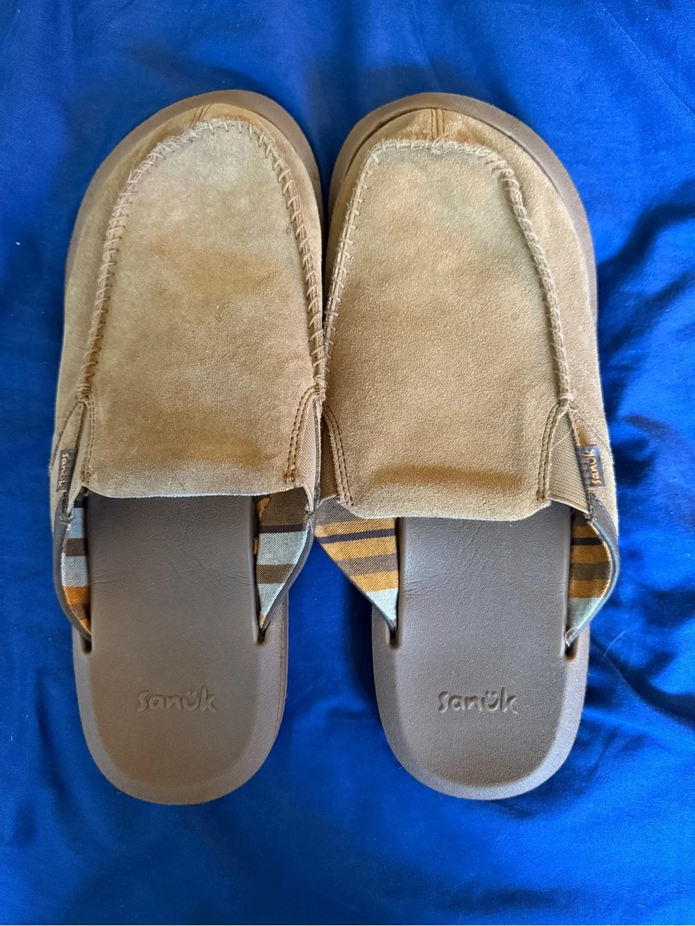Sanuk Men’s Tan Suede Slip-On Sandals